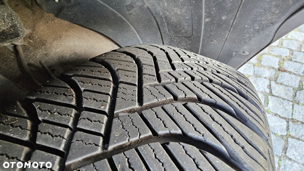 Hyundai Tucson 1.6 Turbo 2WD Navi - 17