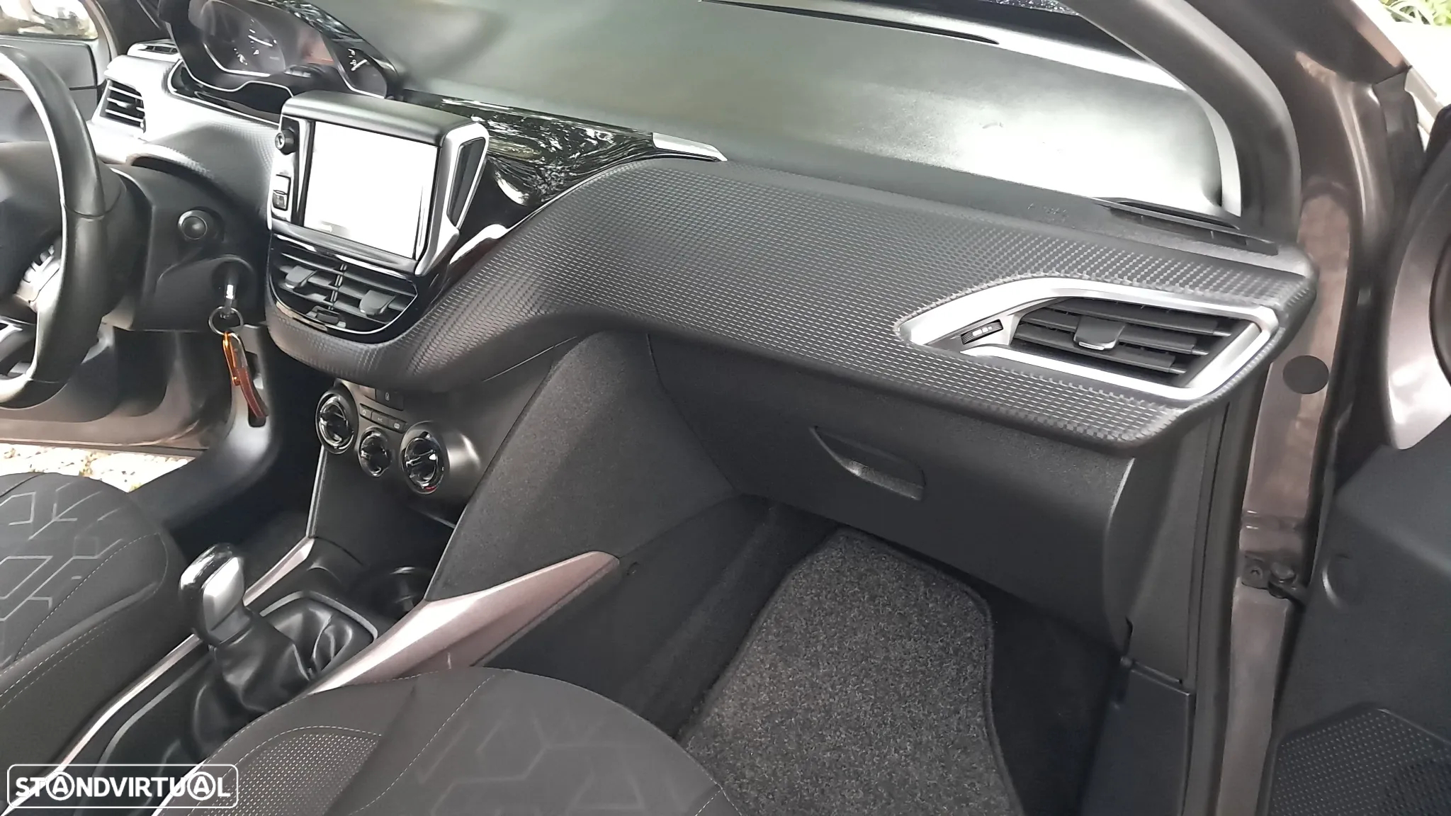 Peugeot 2008 1.6 BlueHDi Style - 20