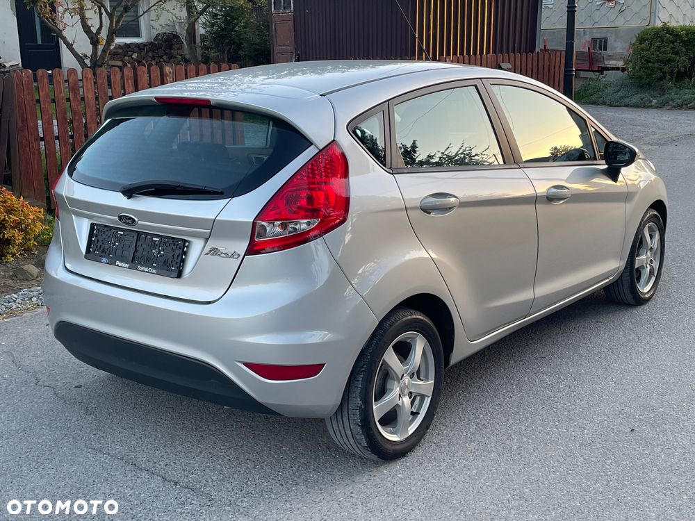 Ford Fiesta 1.25 Champions Edition - 3