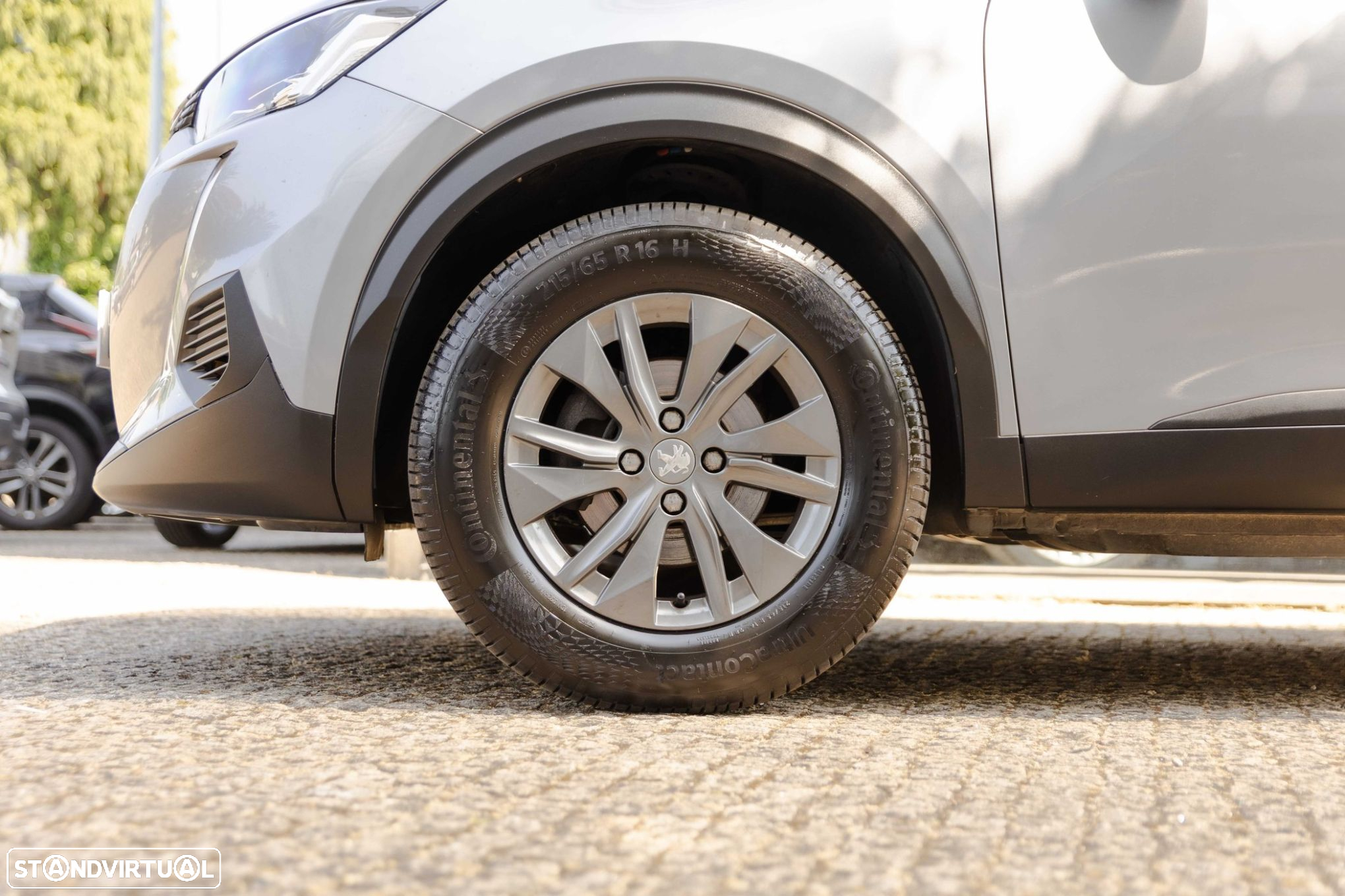 Peugeot 2008 1.2 PureTech Active Pack - 3