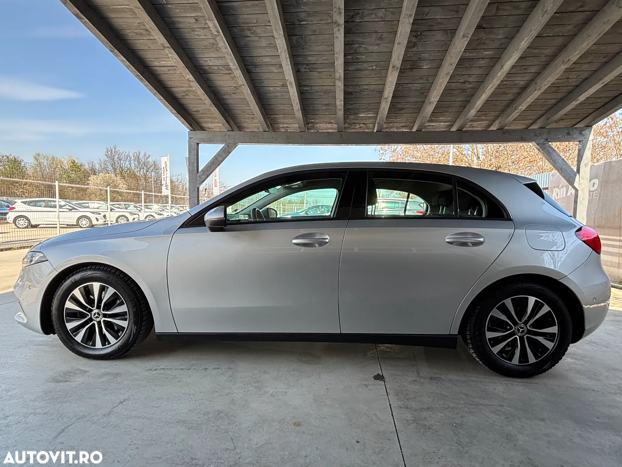 Mercedes-Benz A 180 d 7G-DCT - 9
