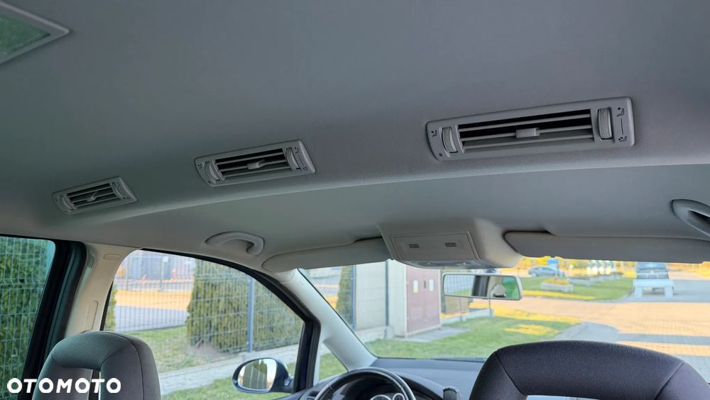 Volkswagen Sharan 2.0 United - 37