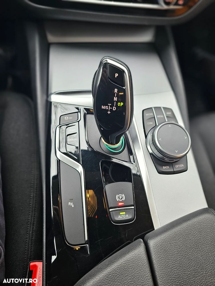 BMW Seria 5 520d xDrive AT MHEV - 13