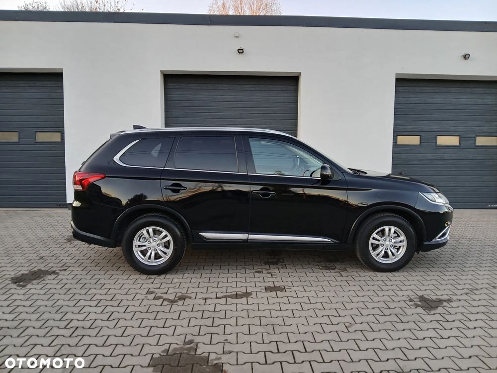Mitsubishi Outlander 2.0 Intense 2WD - 18