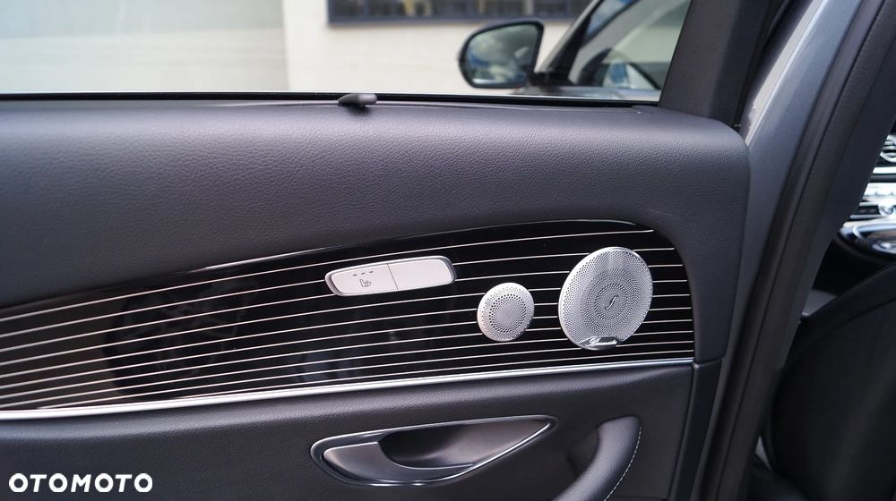 Mercedes-Benz Klasa E 400 4Matic 9G-TRONIC Exclusive - 20