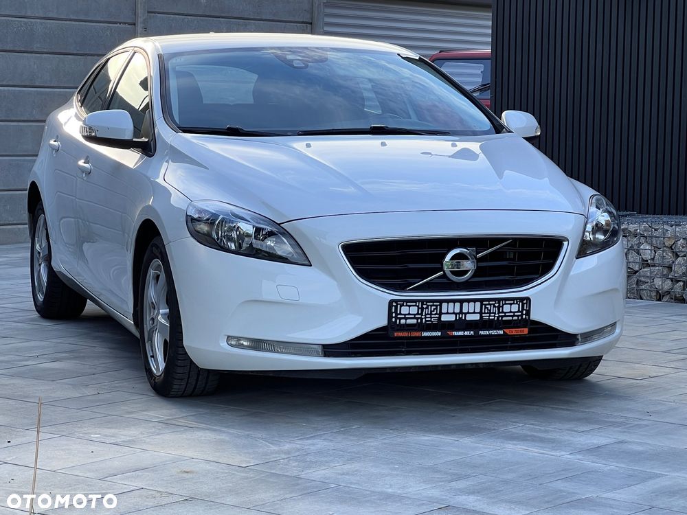 Volvo V40 T2 - 4