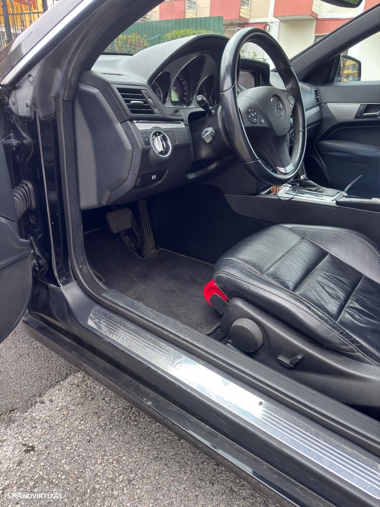 Mercedes-Benz E 220 CDI DPF BlueEFFICIENCY Auto Elegance - 10