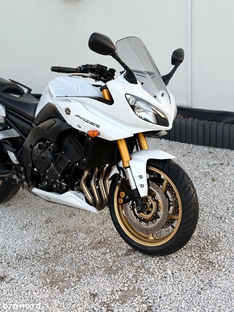 Yamaha FZ8 - 11