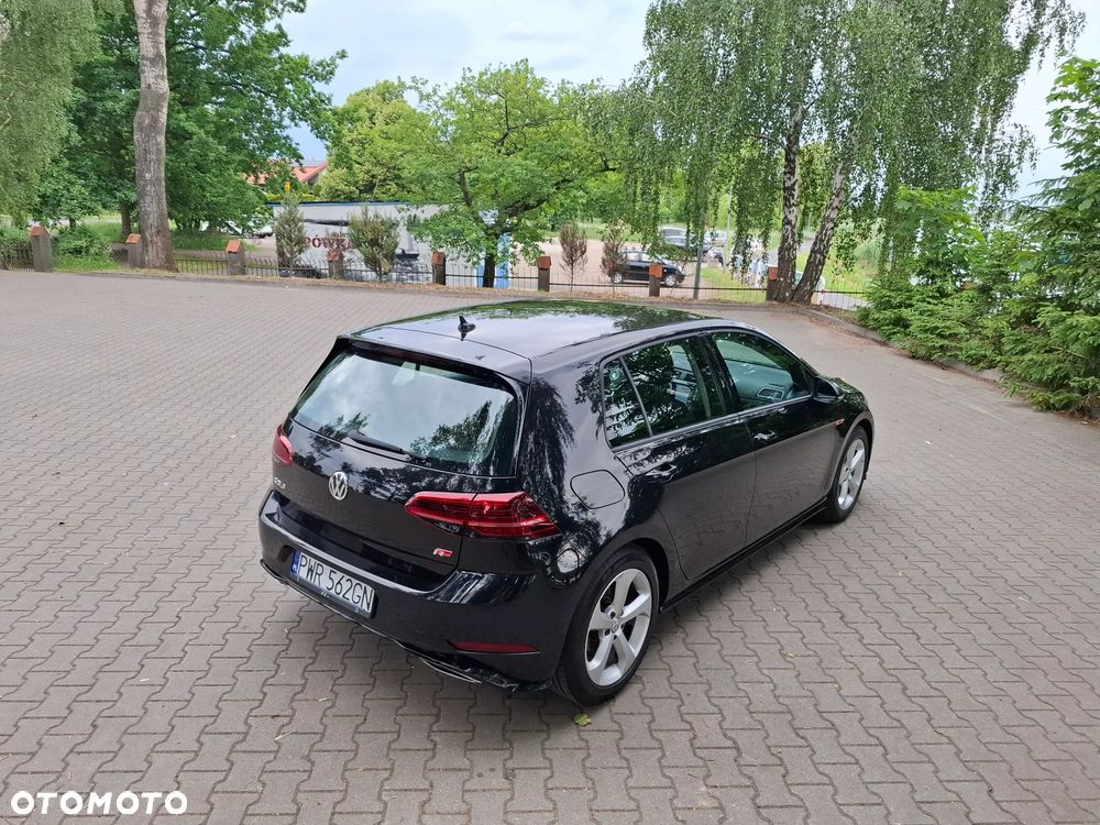 Volkswagen Golf 2.0 TDI R-Line DSG - 16