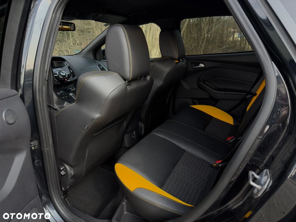 Ford Focus 2.0 EcoBoost ST mit Leder-Sport-Paket - 36