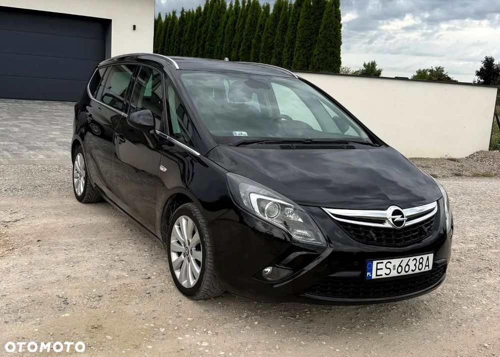 2015 Opel Zafira 2.0 CDTI Cosmo S&S, photograph 3