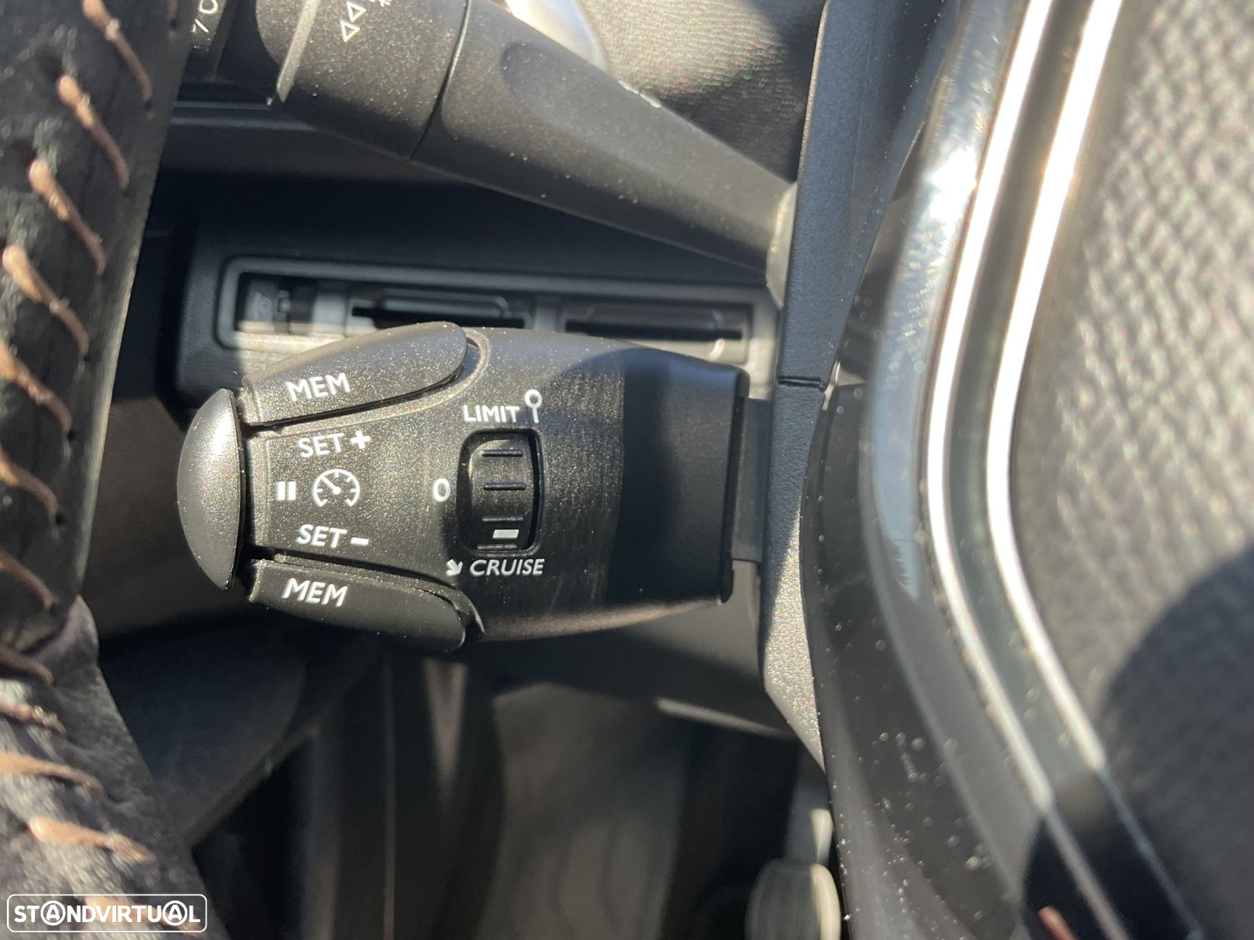 Peugeot 3008 1.5 BlueHDi Active - 33