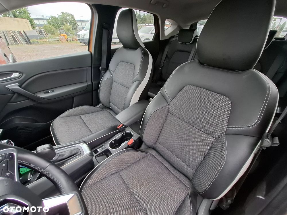 Renault Captur 1.3 TCe mHEV Intens EDC - 10