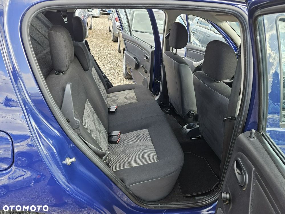 Dacia Sandero - 11