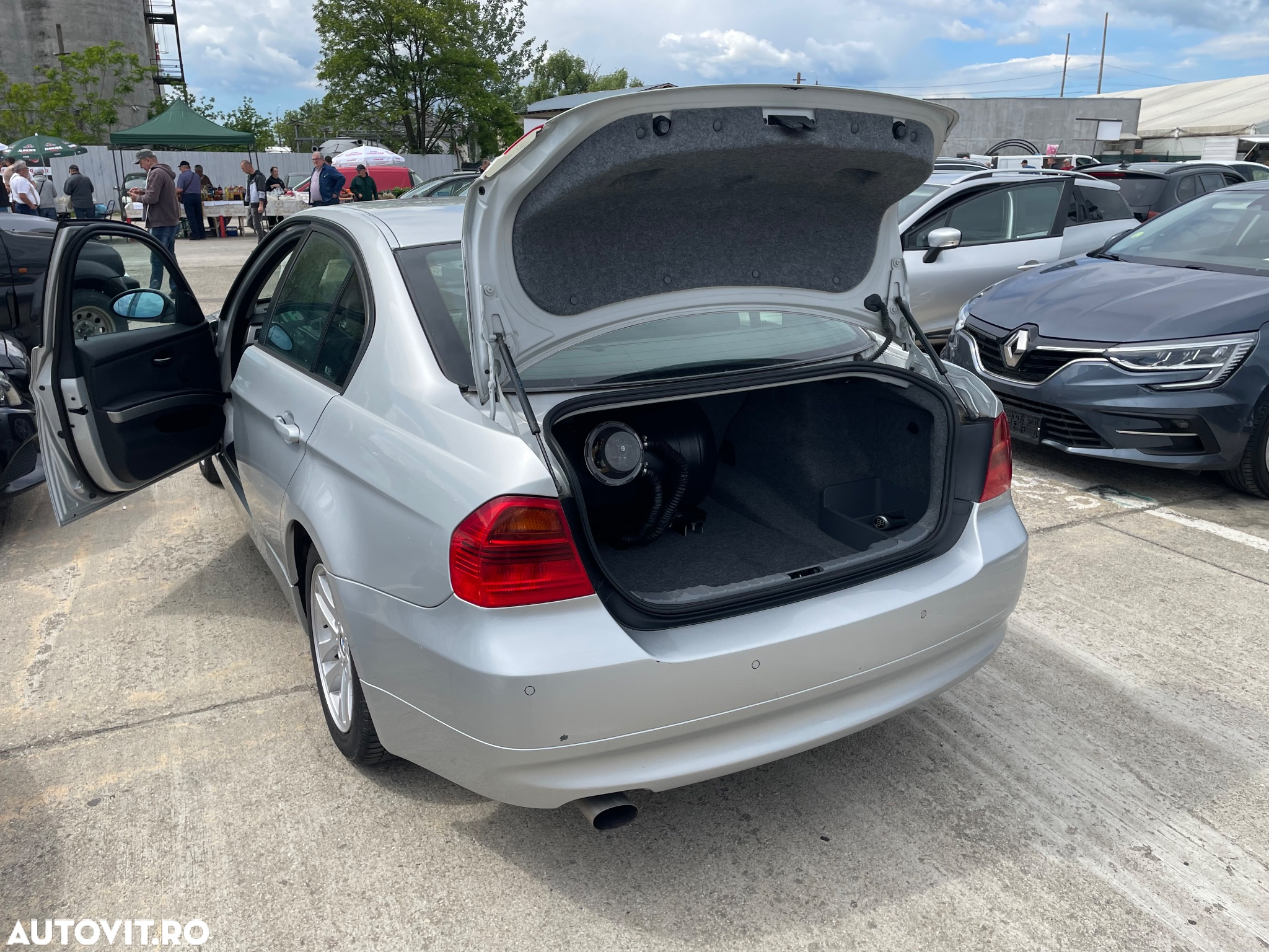 BMW Seria 3 318i - 6