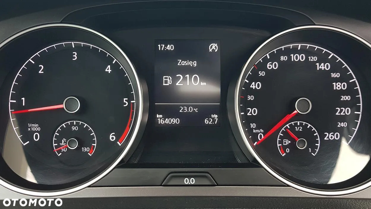 Volkswagen Golf Variant 2.0 TDI BlueMotion Technology Lounge - 33
