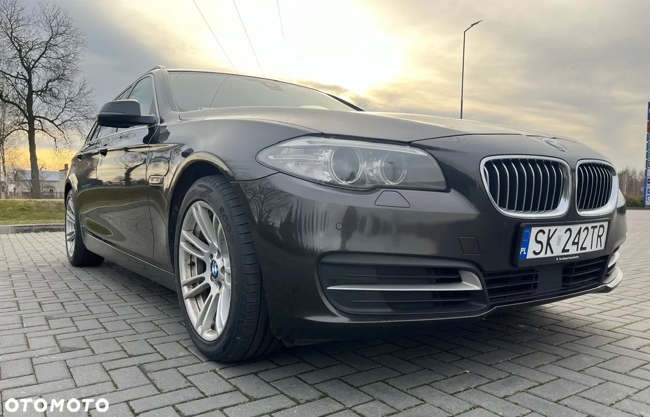 BMW Seria 5 530d xDrive Luxury Line - 1