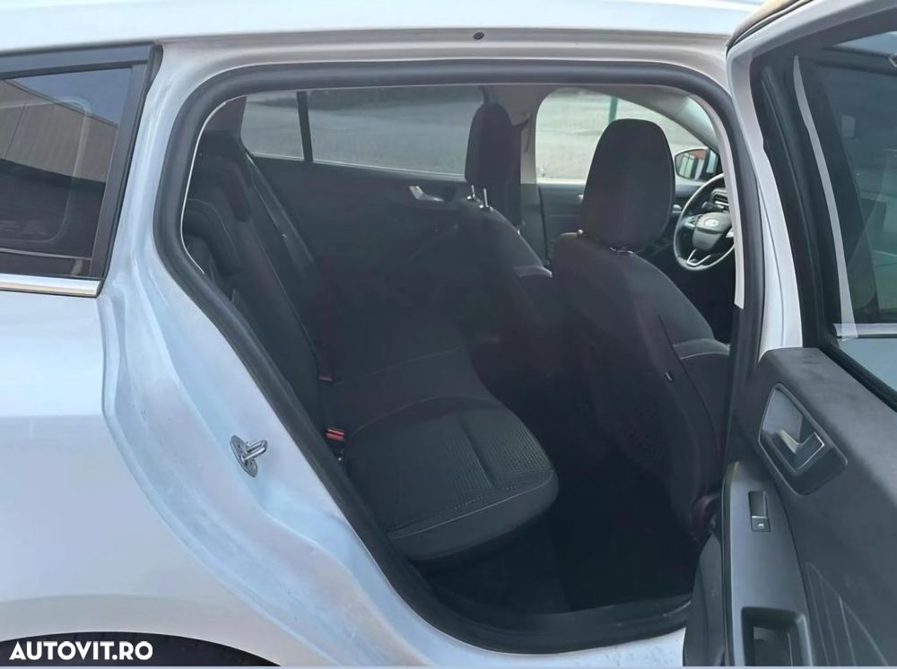 Ford Focus 1.5 EcoBlue Start-Stopp-System Aut. ACTIVE DESIGN - 9