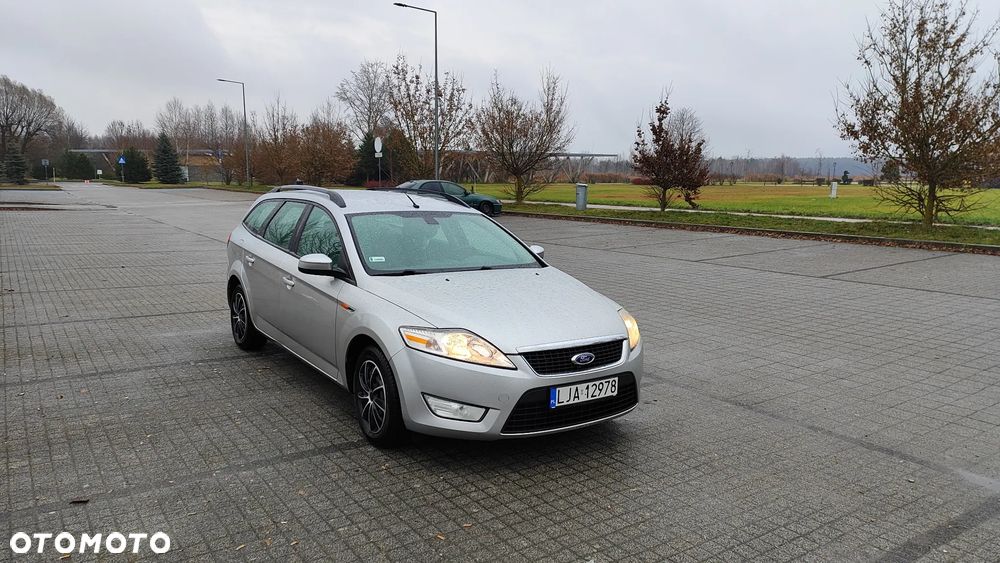 Ford Mondeo 2.0 TDCi Ambiente - 17