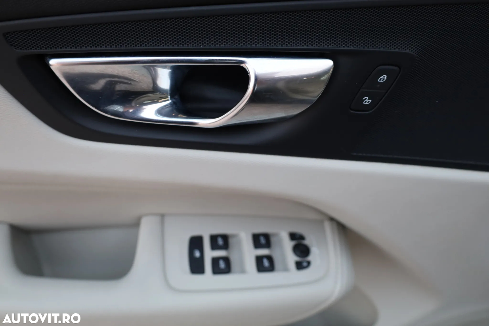 Volvo XC 60 B4 D Geartronic Momentum - 20