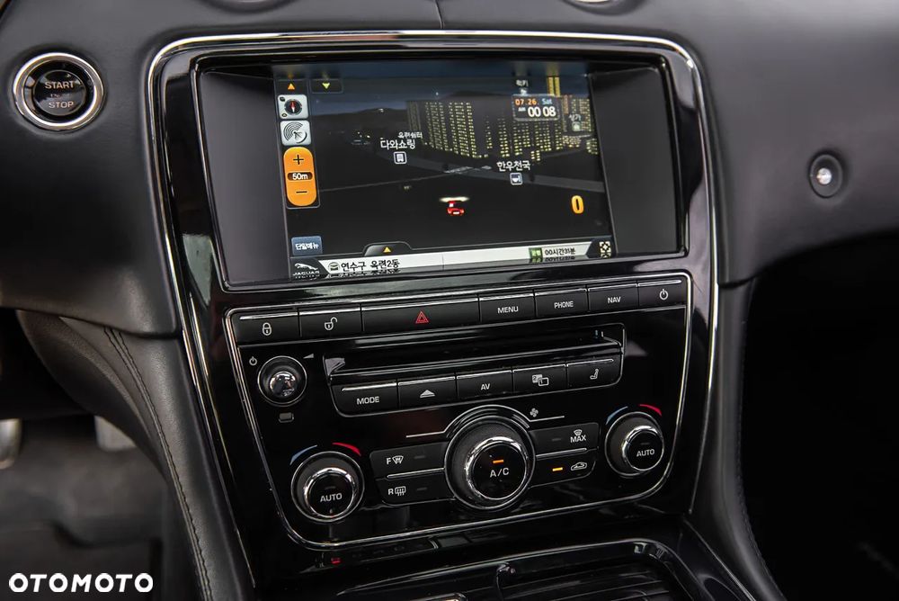 Jaguar XJ 3.0 D V6 Premium Luxury - 20