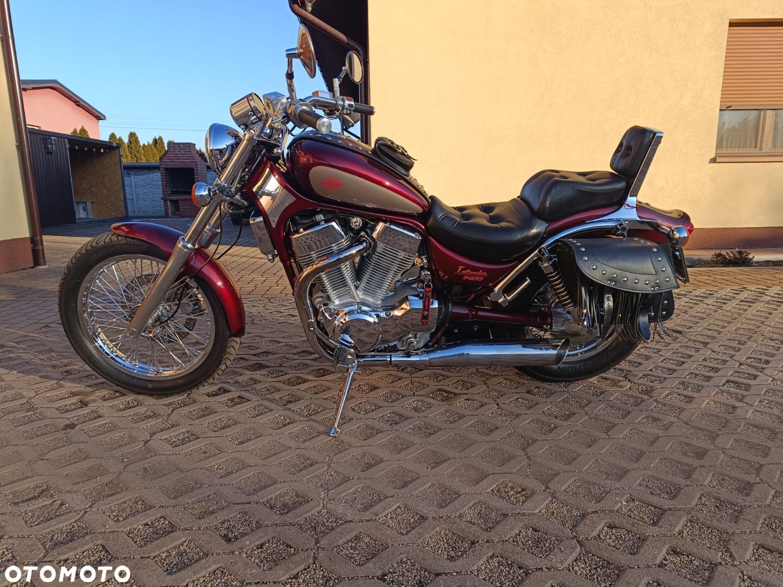 Suzuki Intruder - 2