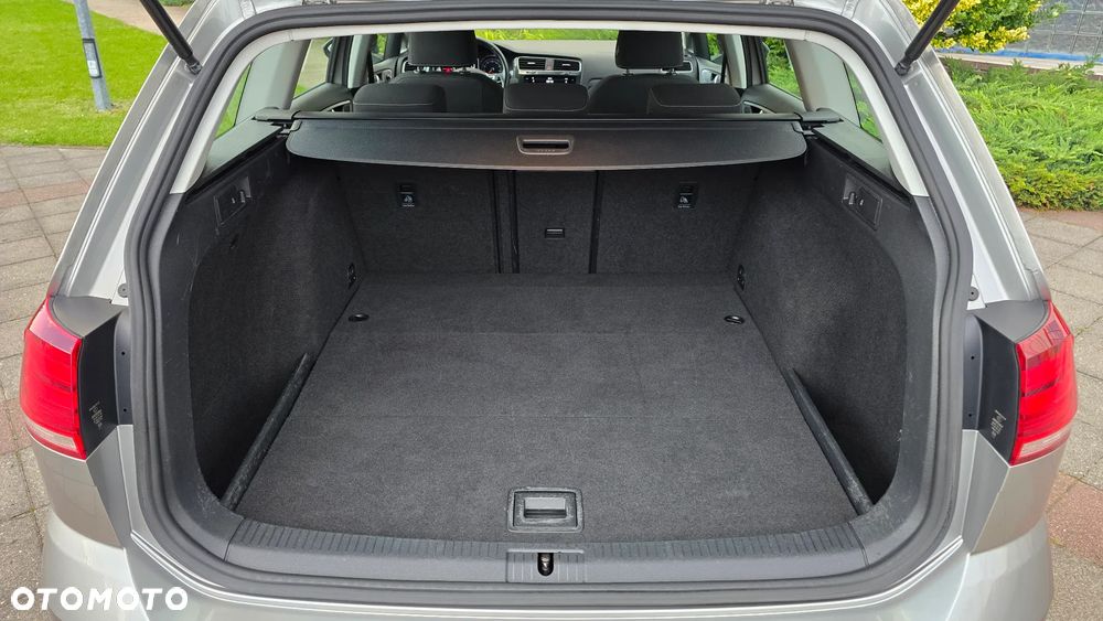 Volkswagen Golf - 26