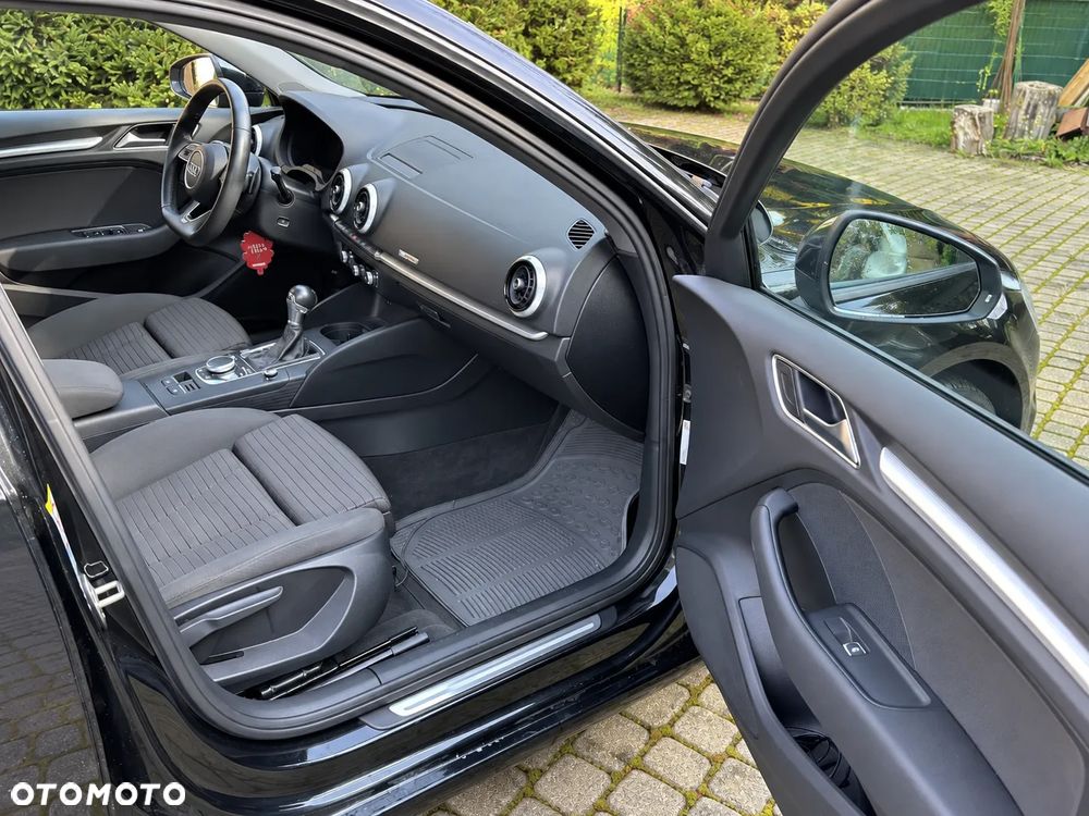 Audi A3 Sportback 35 TDI S tronic S line - 8
