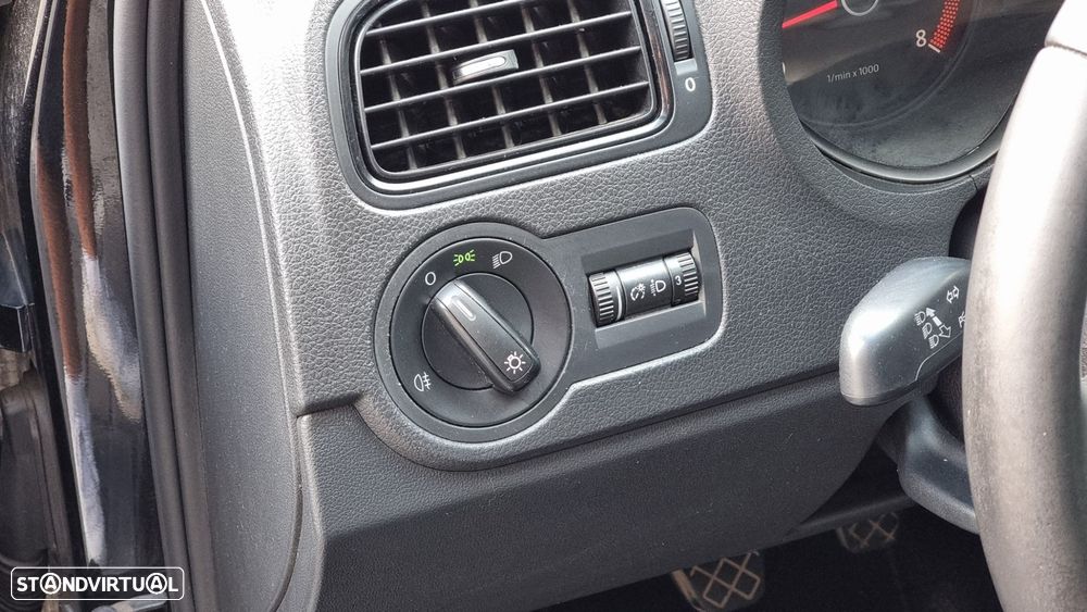 VW Polo 1.2 Confortline - 16