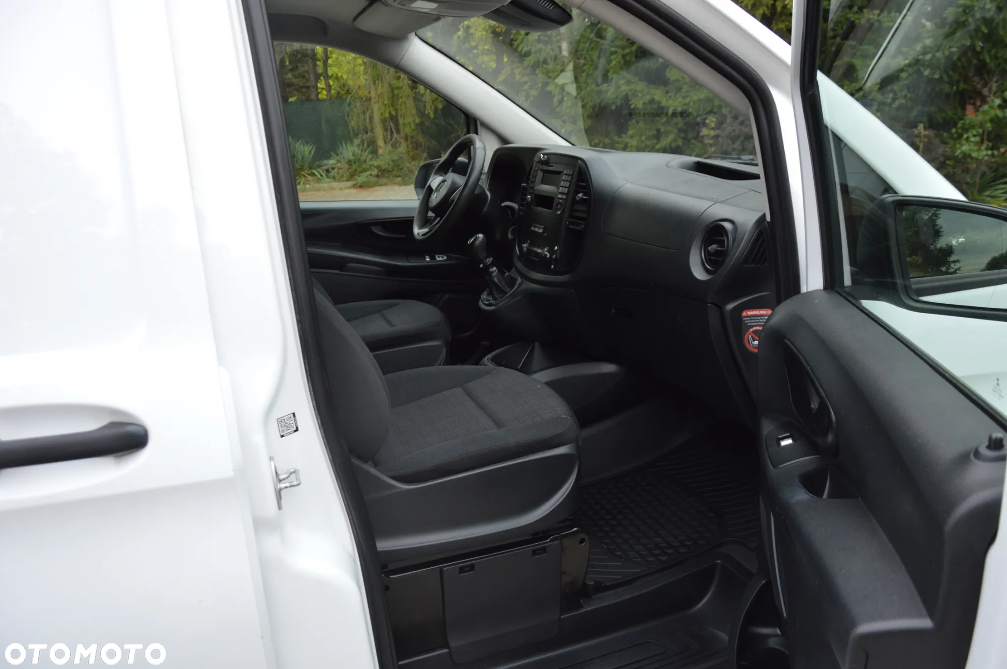 Mercedes-Benz VITO - 23