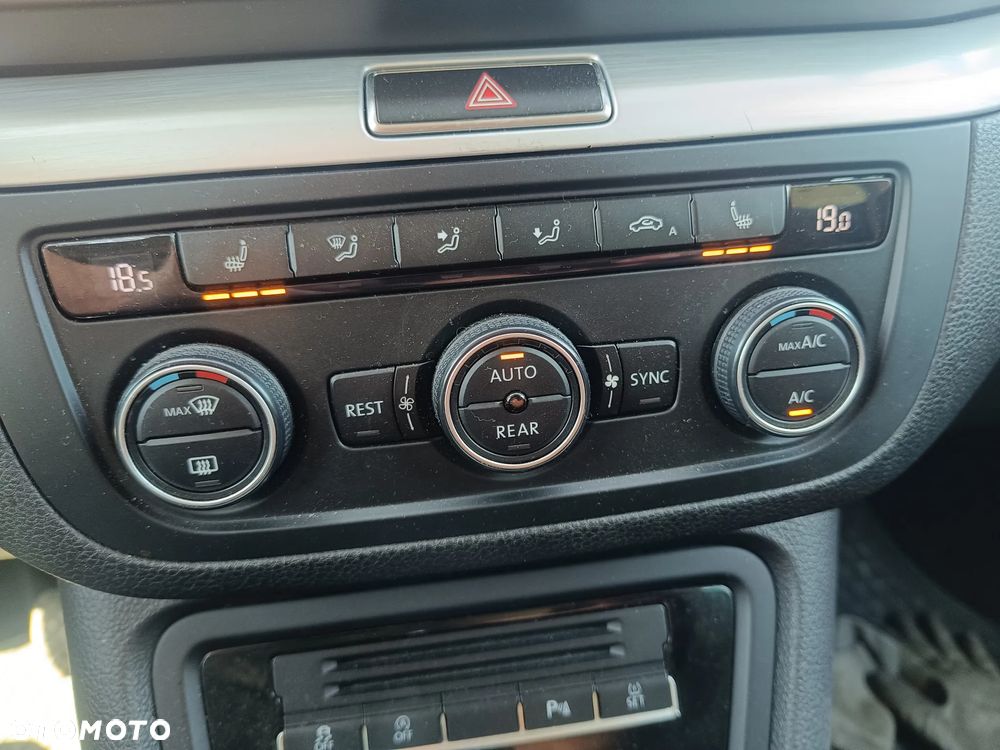 Volkswagen Sharan - 14