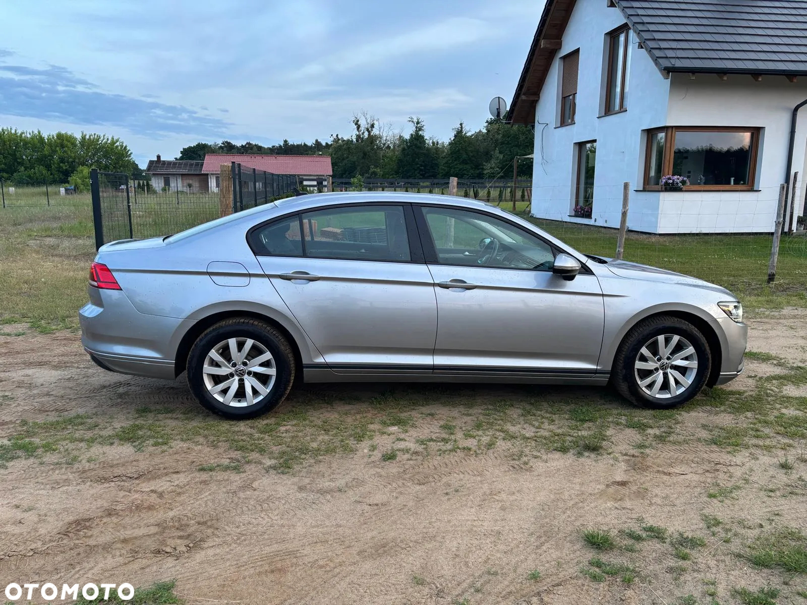 Volkswagen Passat - 5