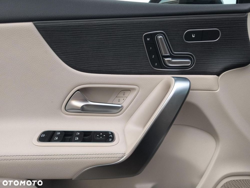 Mercedes-Benz Klasa A - 12