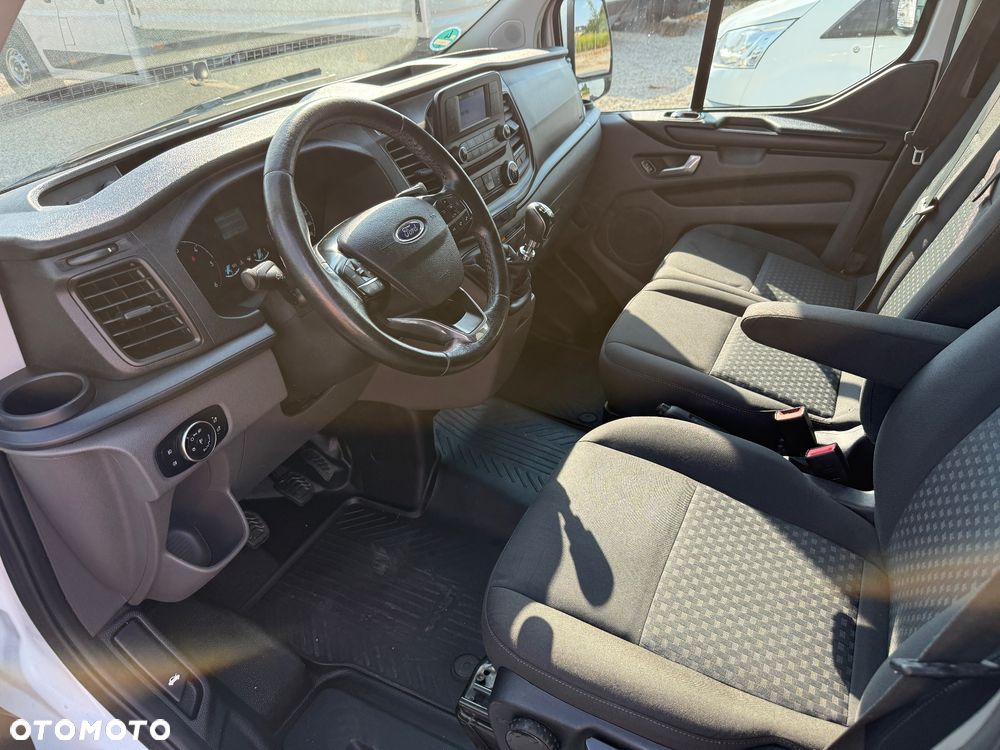 Ford TRANSIT CUSTOM  L2H1/130KM/Klima/Parktronic przód+tył/asystent parkowania/tempomat/bdb stan/import Niemcy - 18