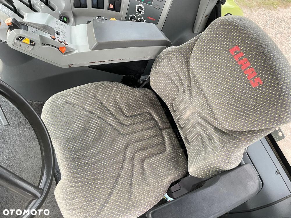 Claas Arion 640 - 14