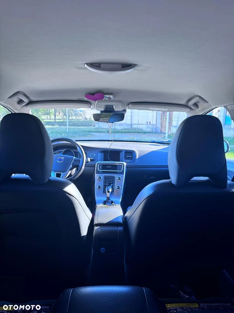 Volvo V60 Cross Country D3 Drive-E Summum - 15