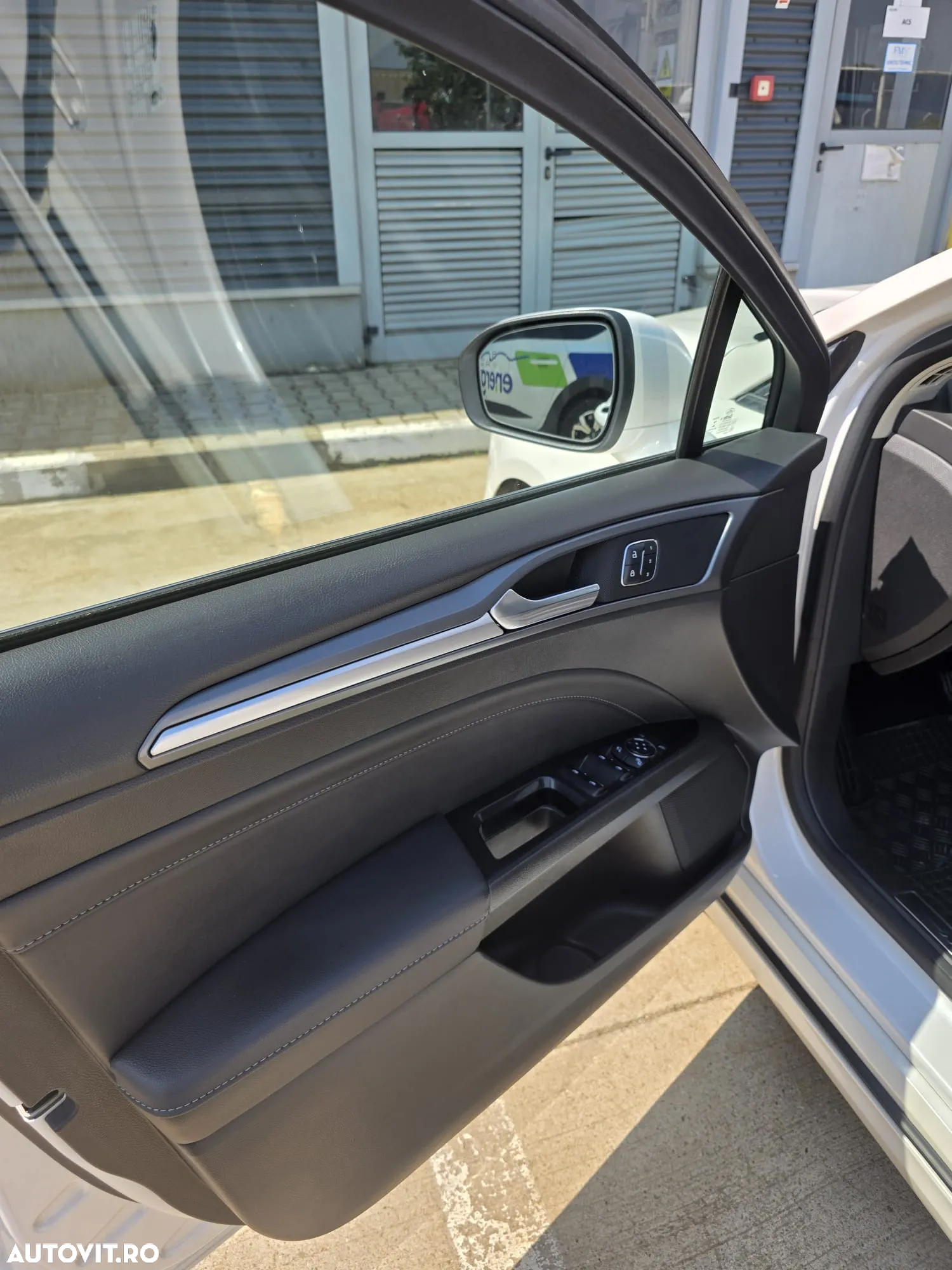 Ford Mondeo 2.0 TDCi Powershift AWD ST Line High - 21