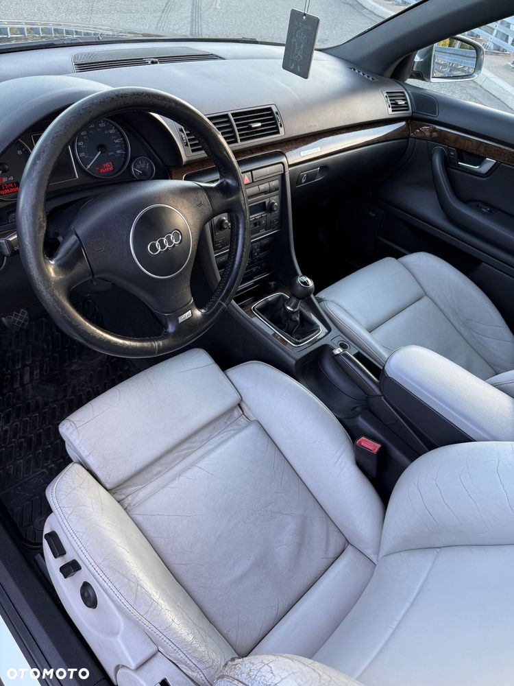 Audi S4 Limousine Standard - 12