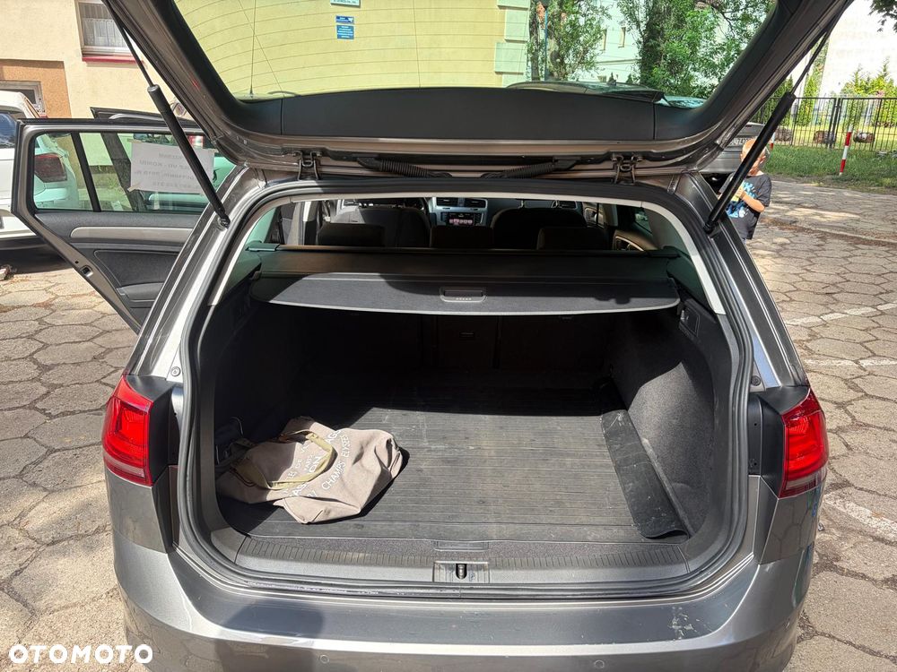 Volkswagen Golf 1.6 TDI BlueMotion Trendline - 4