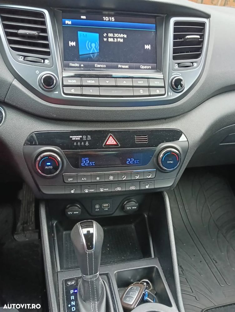 Hyundai Tucson blue 1.7 CRDi 2WD DCT Premium - 13