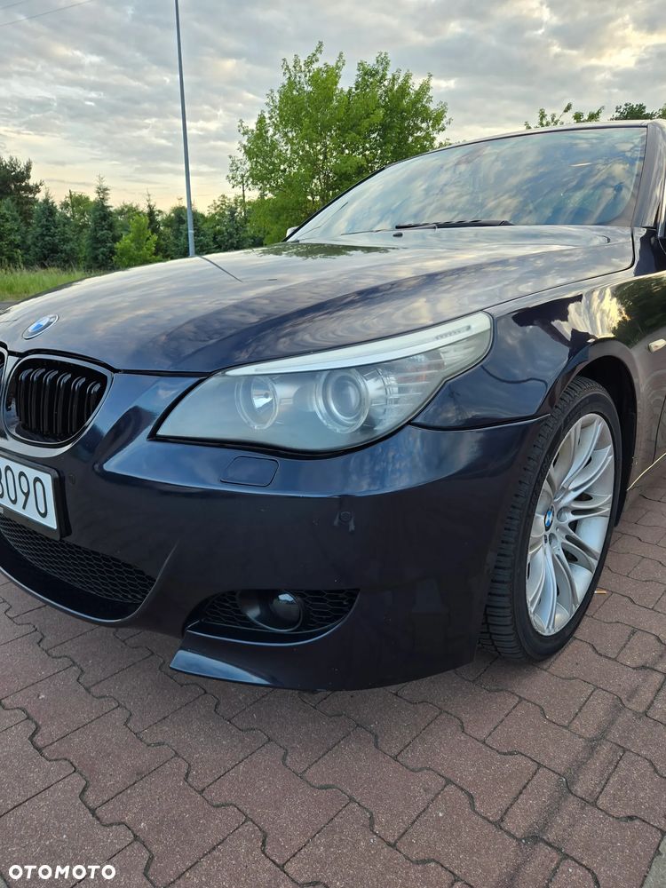 BMW Seria 5 525d - 24