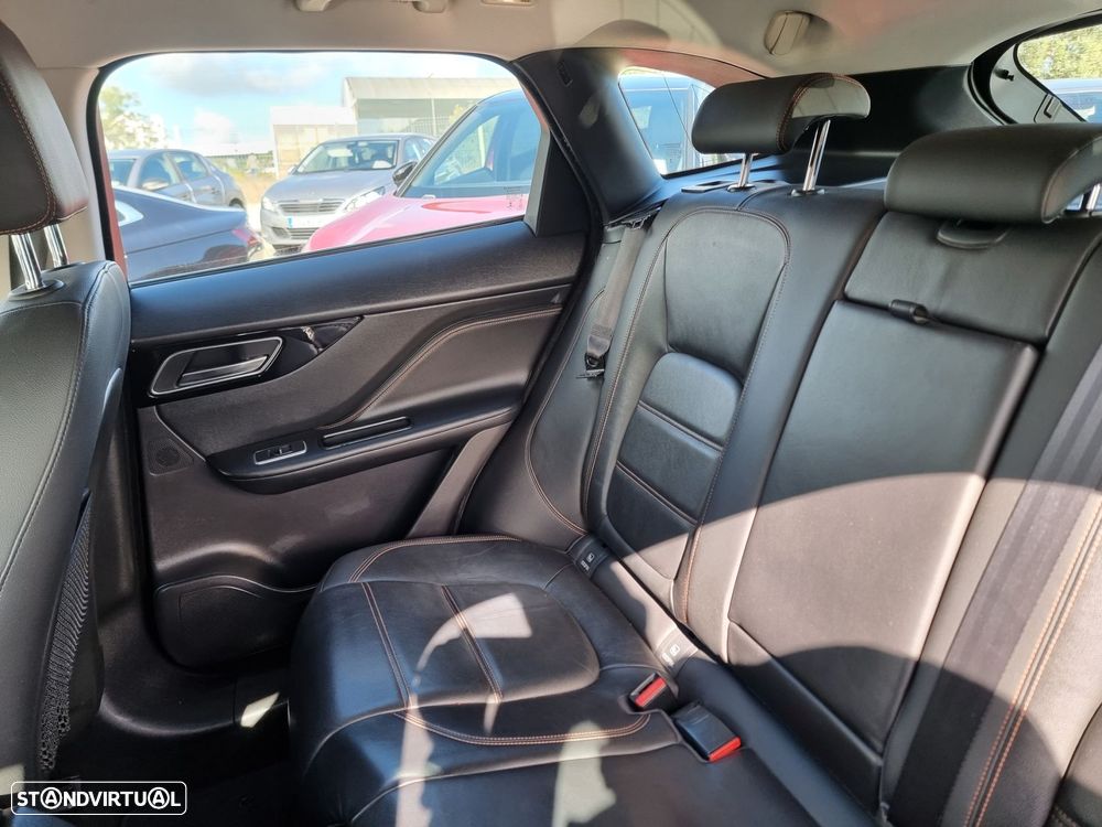 Jaguar F-Pace 2.0 i4D Pure Aut. - 7