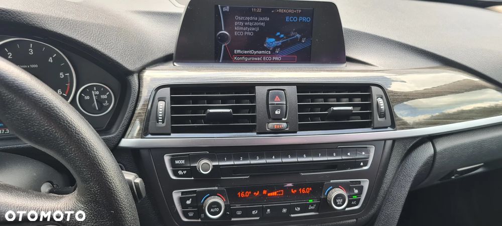 BMW Seria 3 320d - 14