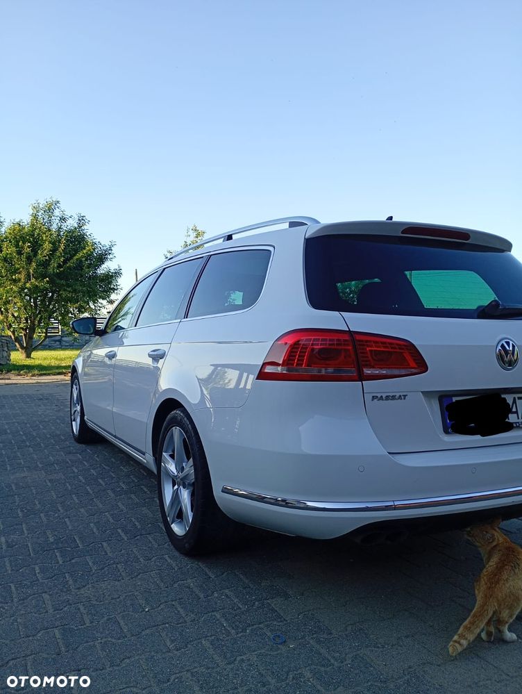 Volkswagen Passat - 2