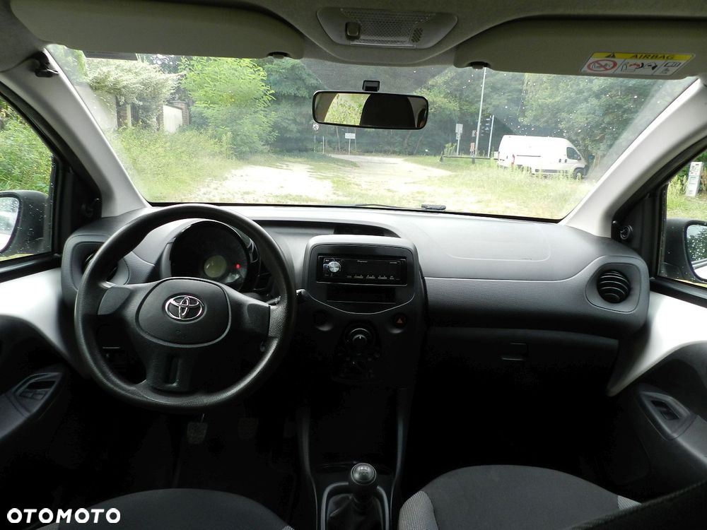 Toyota Aygo - 10