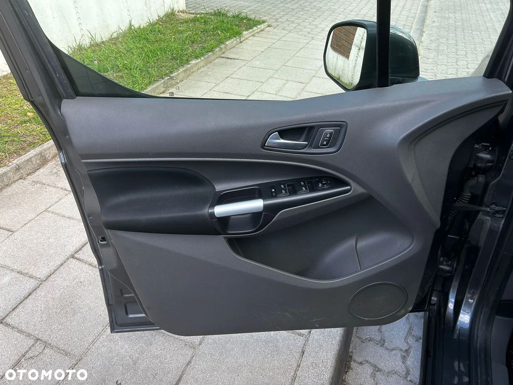Ford Tourneo Connect 1.5 EcoBlue Titanium - 27
