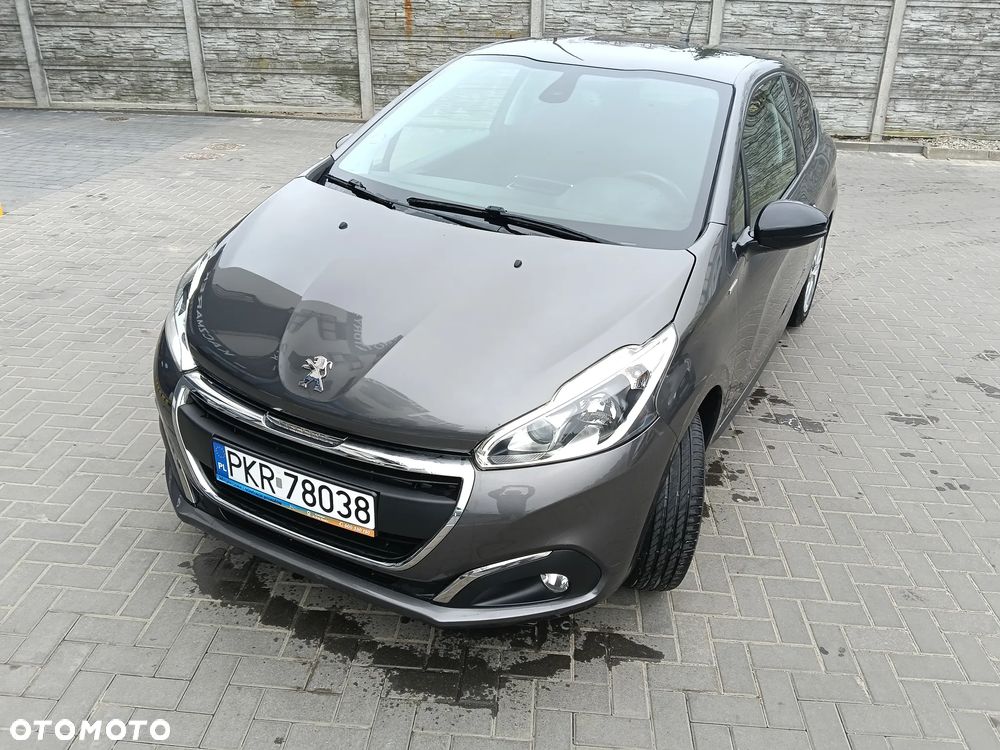 Peugeot 208 82 PureTech Style - 22