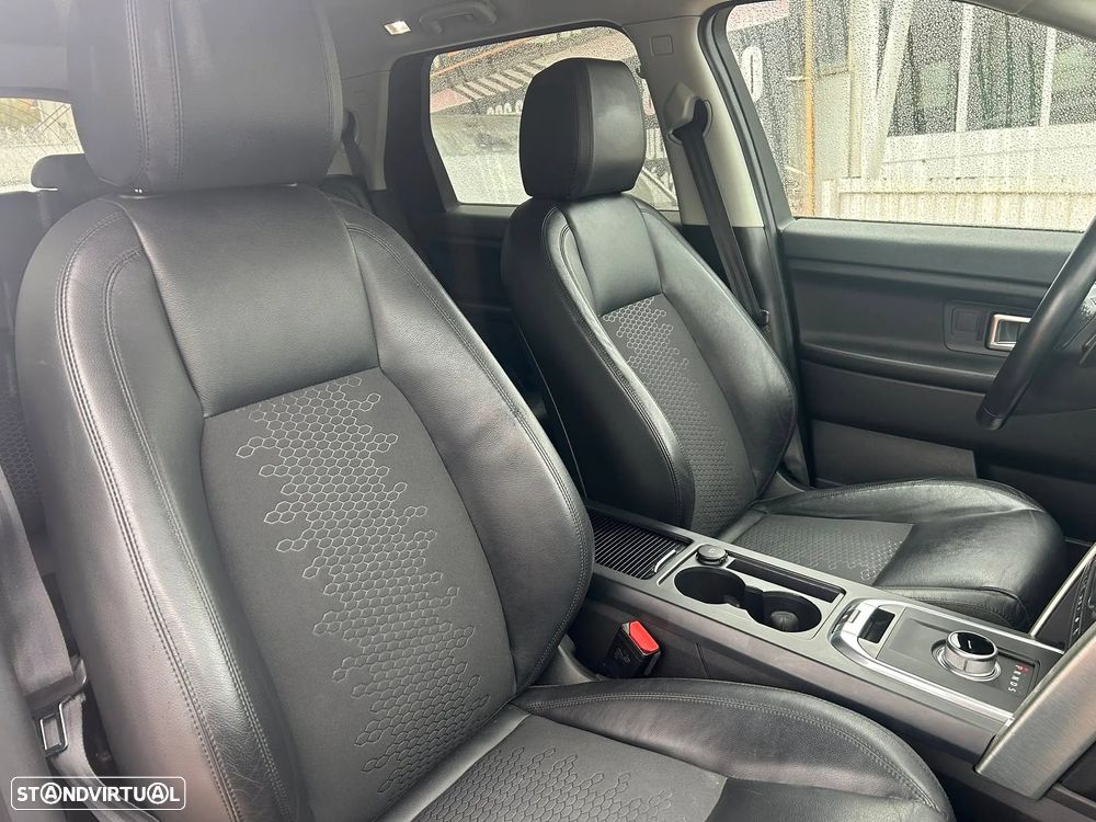 Land Rover Discovery Sport TD4 Aut. HSE - 43