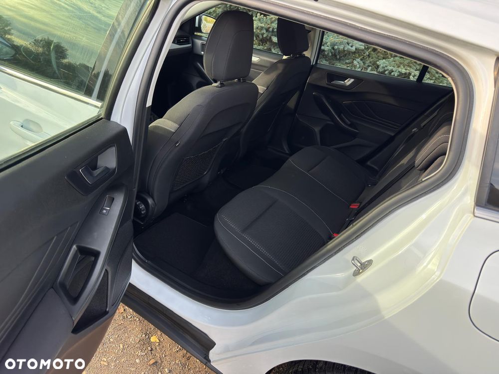 Ford Focus - 7