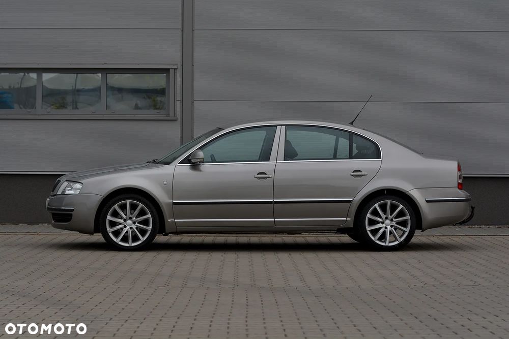 Skoda Superb 2.0 TDI DPF Exclusive - 13